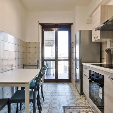 Easy Downtown Guest house *